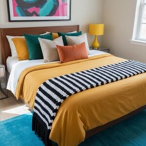 NEW Handmade Queen Chunky Bed Runner or Wrap Blanket Ivory Black Fringe